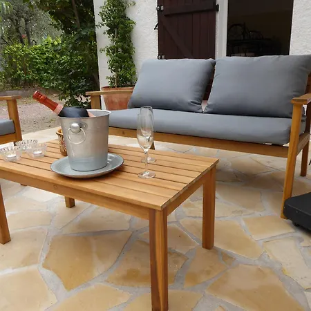 Provenzalische Berta - Mit Terrasse Und Garten In Stadtnaehe By Riviera Homelife *